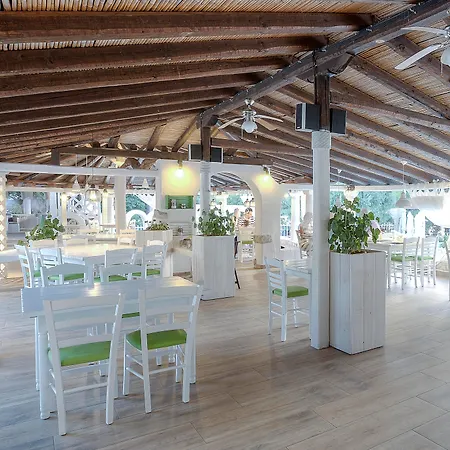Acrotel Athena Otel Elia Nikitis