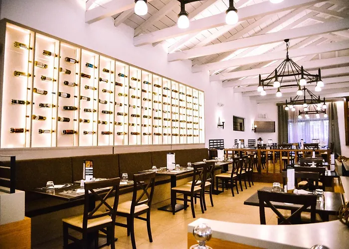 Acrotel Athena Elia Nikitis