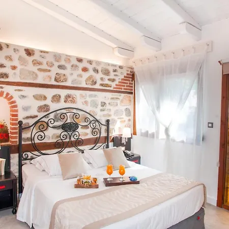 فندق Acrotel Athena 5*