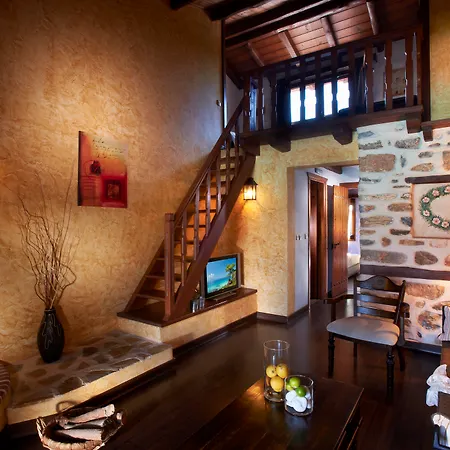 Acrotel Athena Elia Nikitis