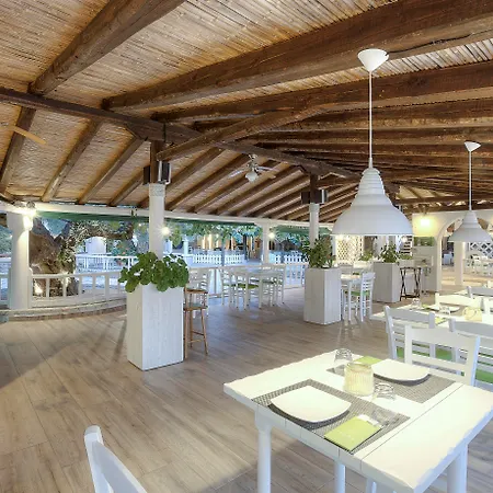 Acrotel Athena Elia Nikitis