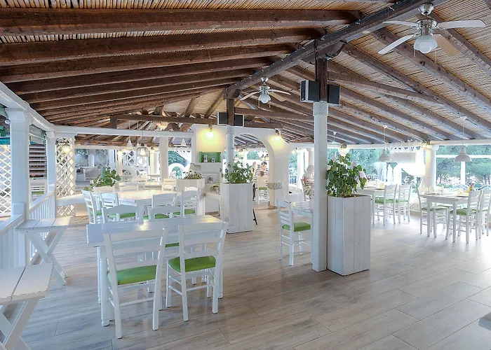 Acrotel Athena Hotel Elia Nikitis