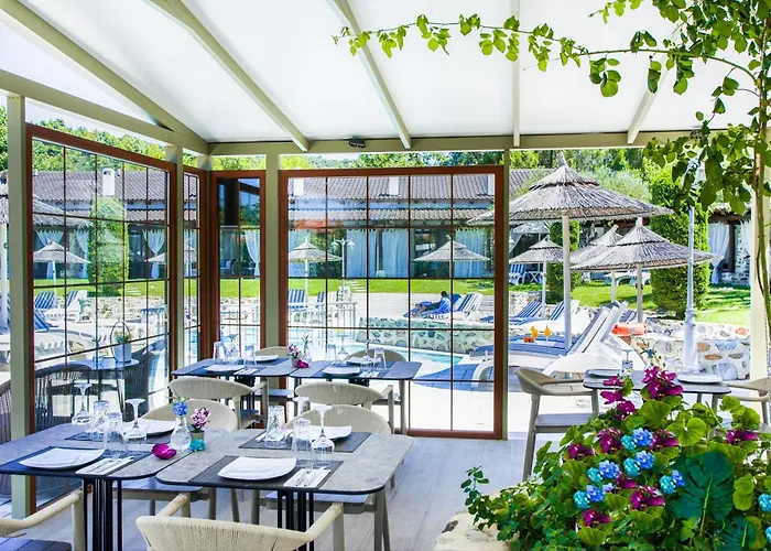 Acrotel Athena Hotel Elia Nikitis